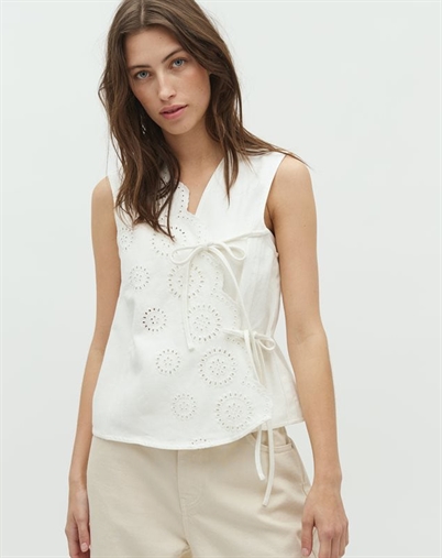 Global F - Ciana Scallop Top - White